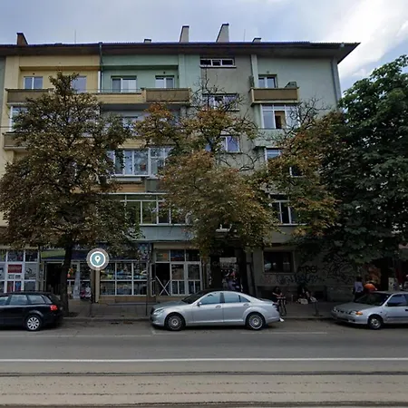 Lovely 1-bdr With View Of Cathedral Apartment